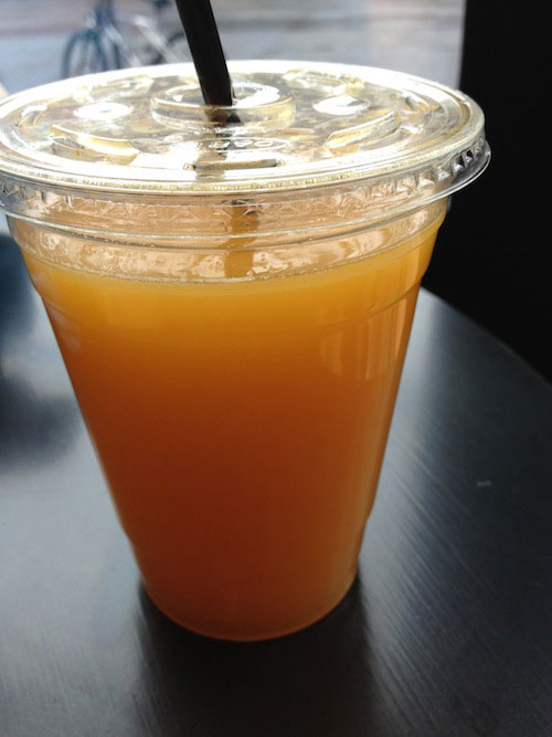 fresh-orange-juice-ny-bagel-coffee-astoria-queens