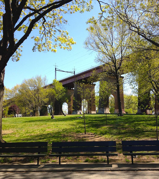 benches-and-trestle-astoria-park-queens