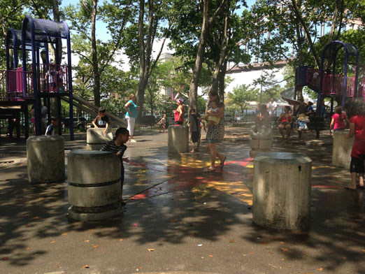 sprinklers-astoria-park-playground-queens