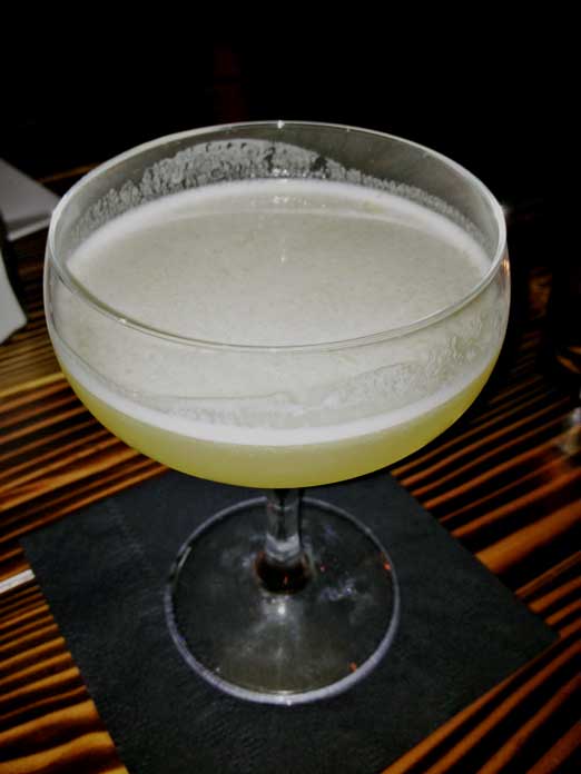 bow-and-arrow-cocktail-front-toward-enemy-astoria-queens