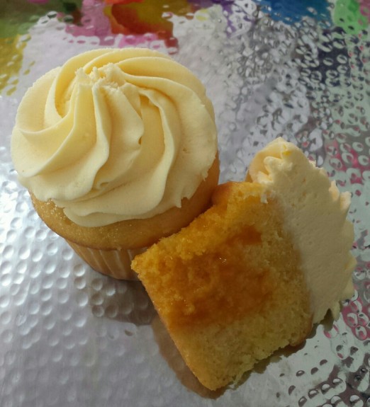 Mango Mango Cupcake