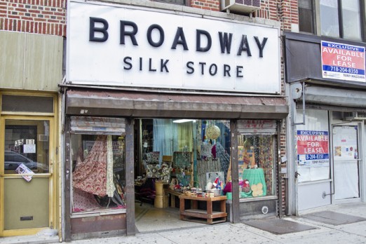 Broadway_Silk_shop