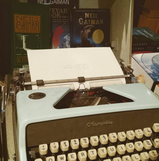 typewriter-astoria-bookshop-small-business-owners-series-we-heart-astoria-support-local