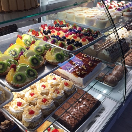 more-pastries-lefkos-pyrgos-ditmars-astoria-queen