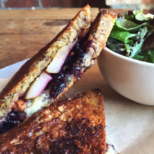 brie-grilled-cheese-the-queens-kickshaw-astoria-queens