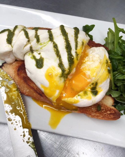 burrata-egg-the-queens-kickshaw-astoria-queens