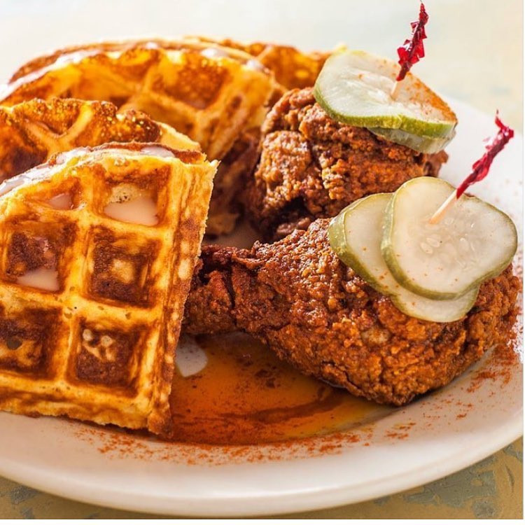 fried-chicken-and-waffles-sweet-chick-lic-queens